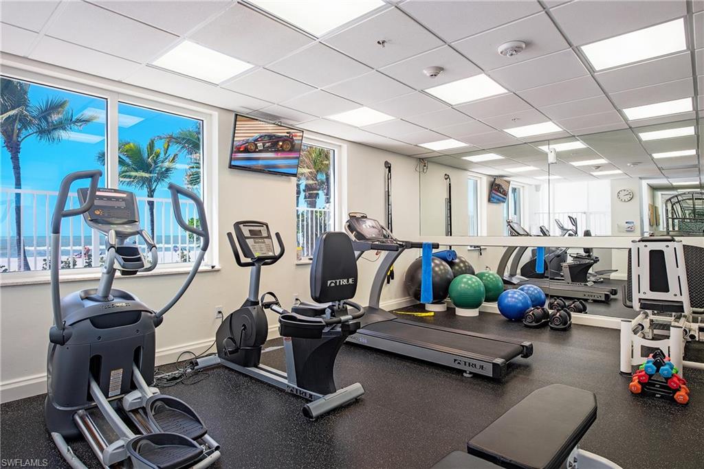 3377 Gulf Shore BLVD N # 2A