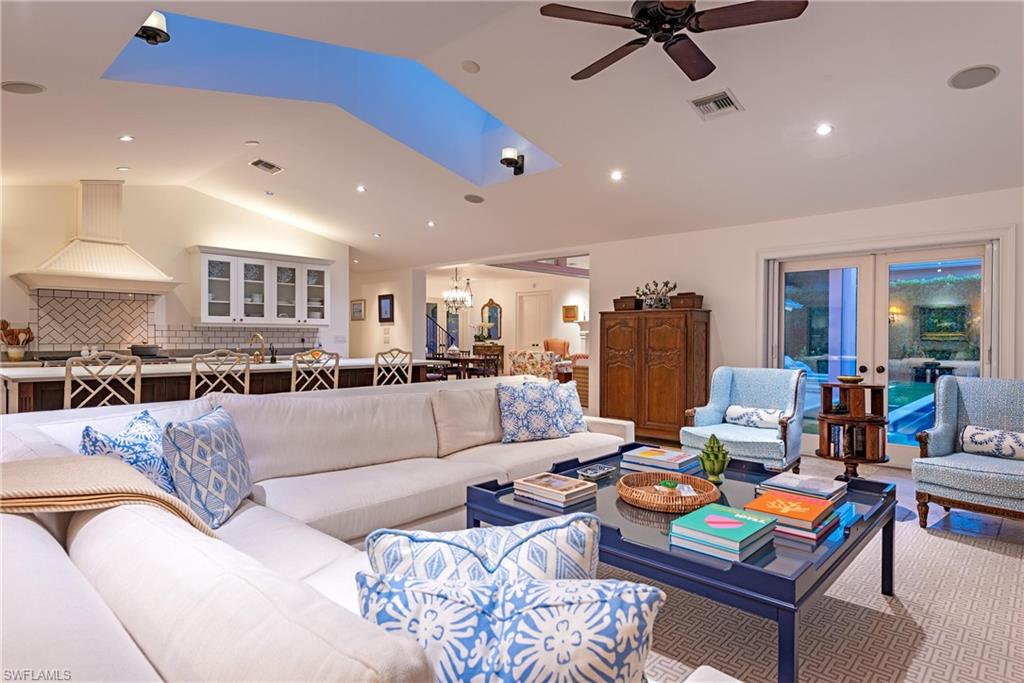 4875 Whispering Pine WAY