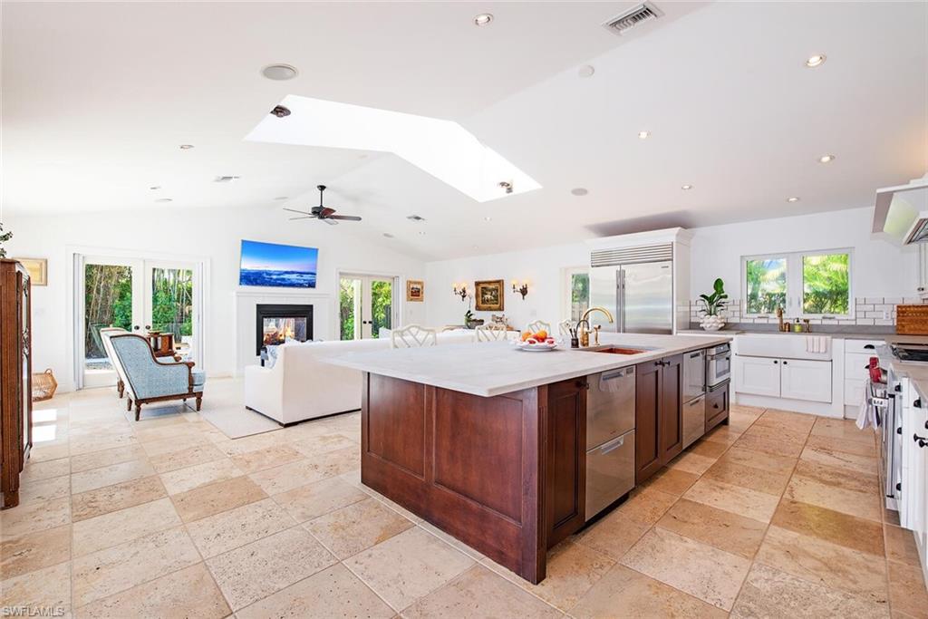 4875 Whispering Pine WAY