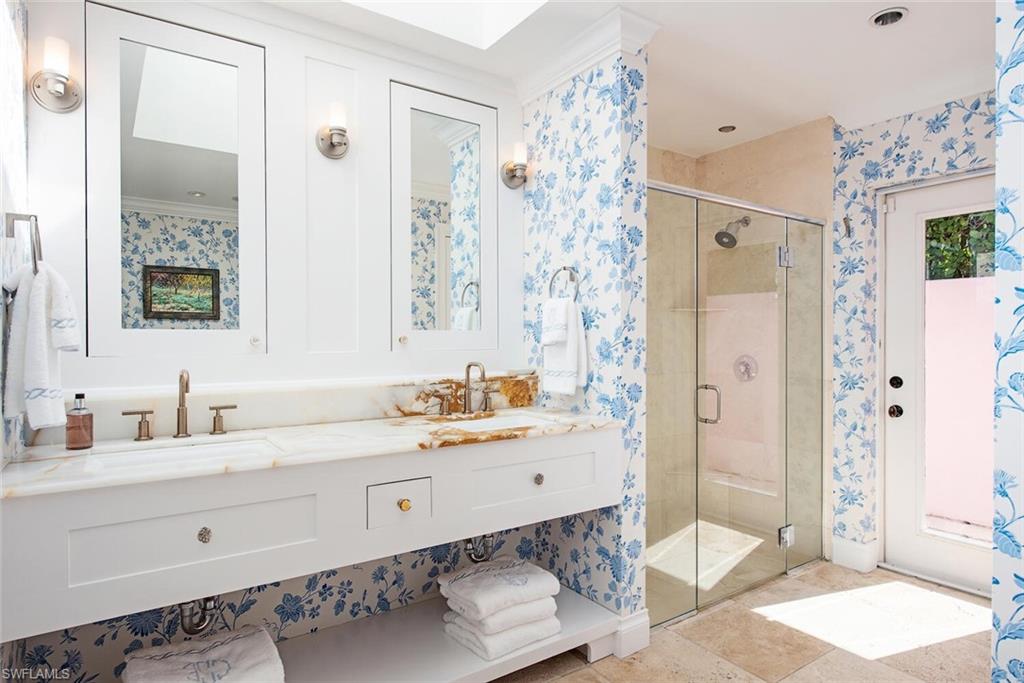 4875 Whispering Pine WAY