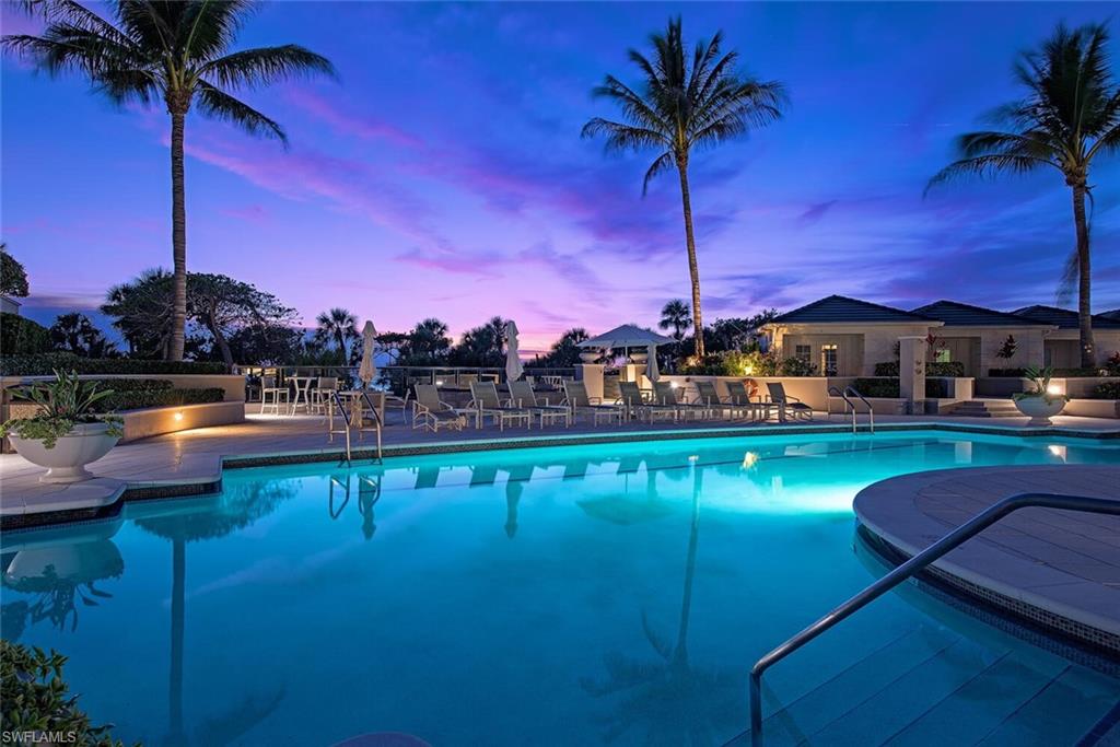 8665 BAY COLONY DR 1202