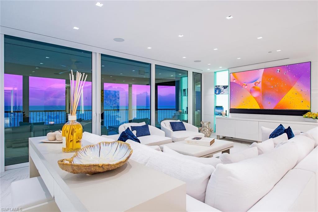 8665 BAY COLONY DR 1202