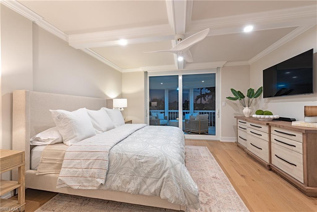 400 Park Shore DR 304