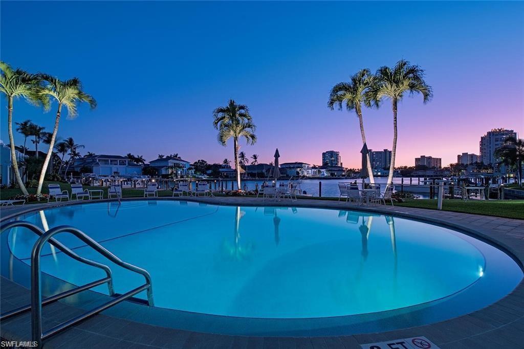 400 Park Shore DR 304
