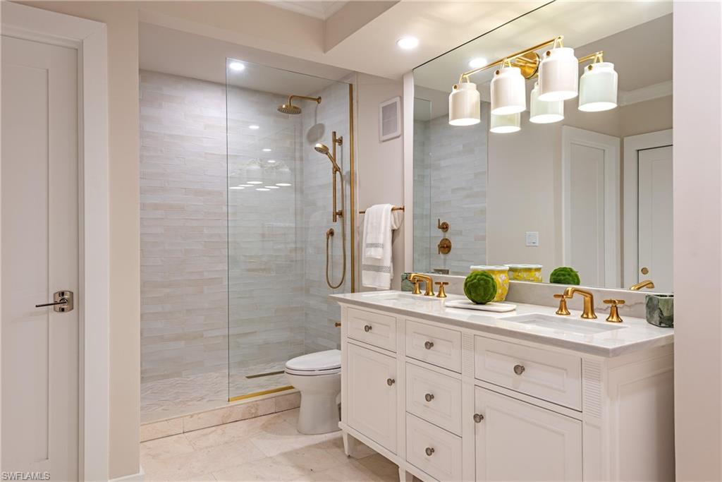 400 Park Shore DR 304