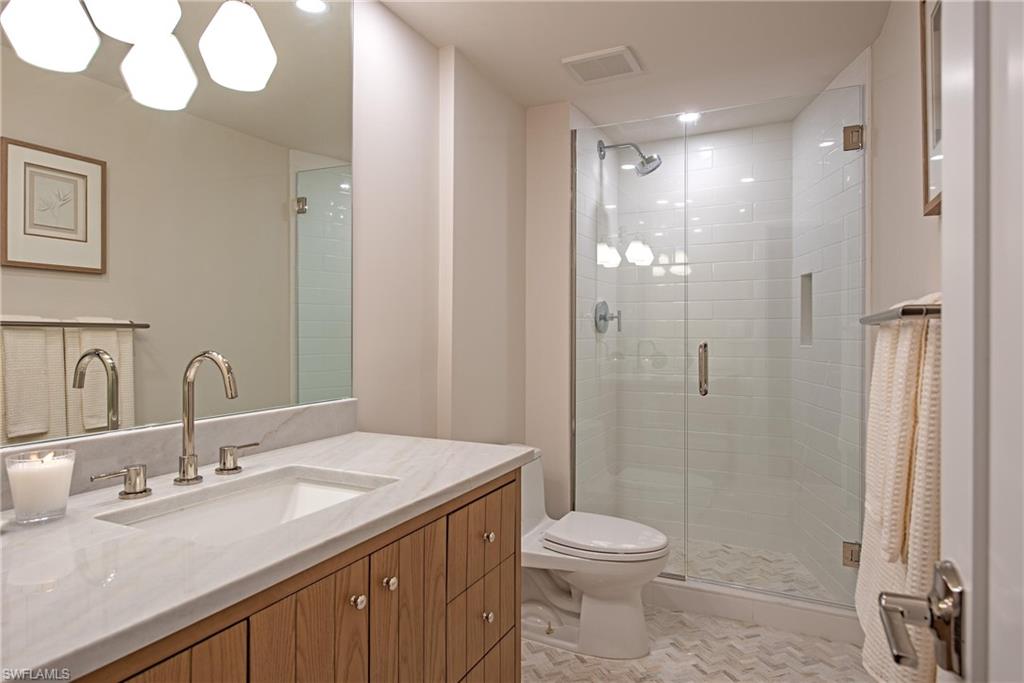 400 Park Shore DR 304
