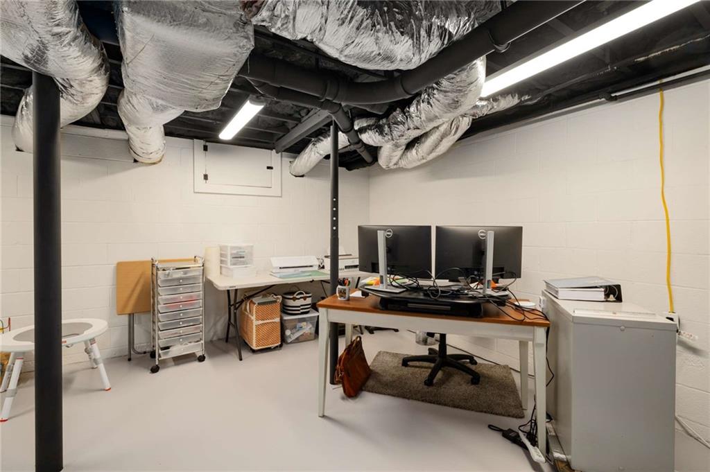 283 Norton Circle SE