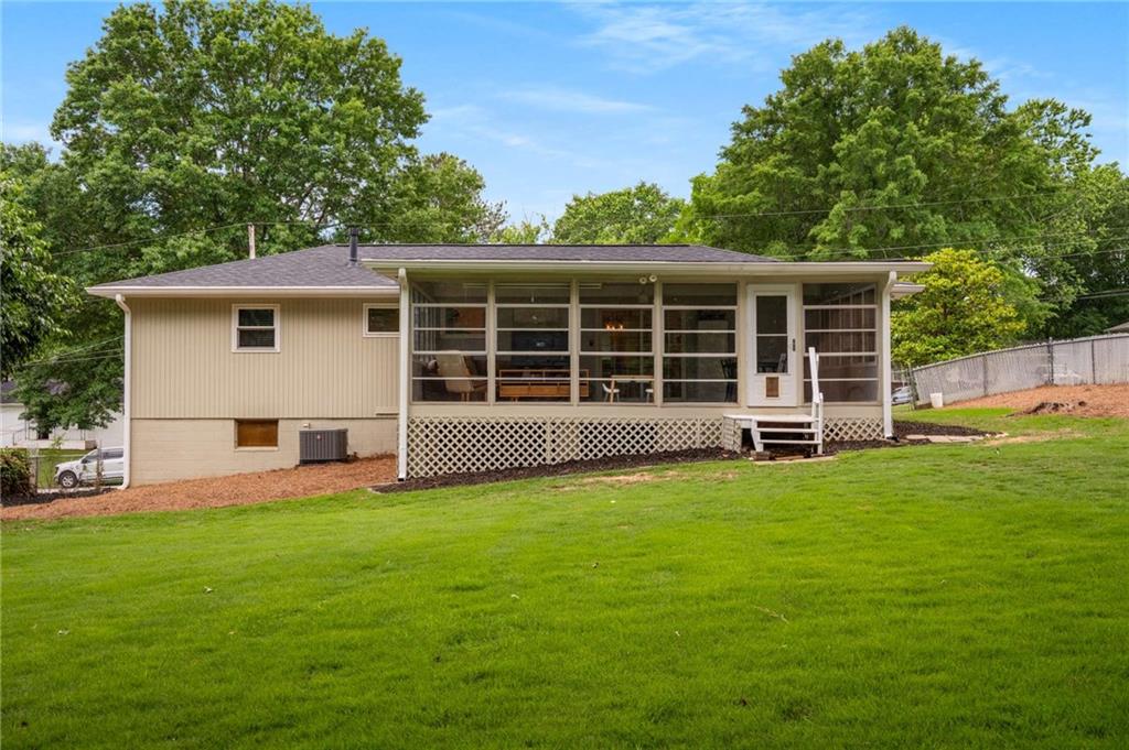 283 Norton Circle SE