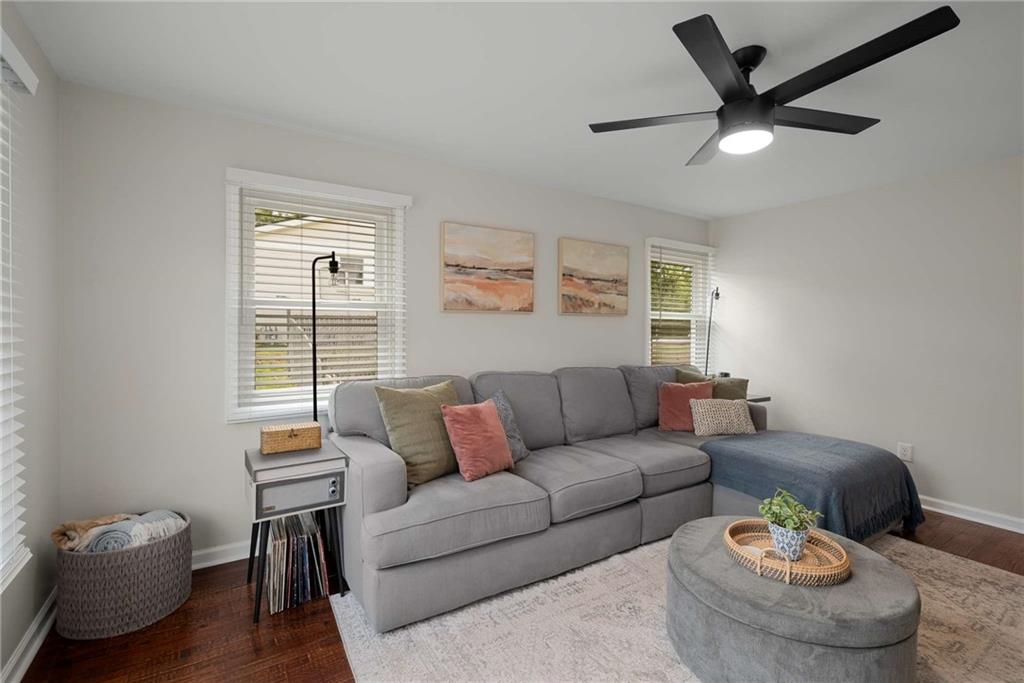 283 Norton Circle SE