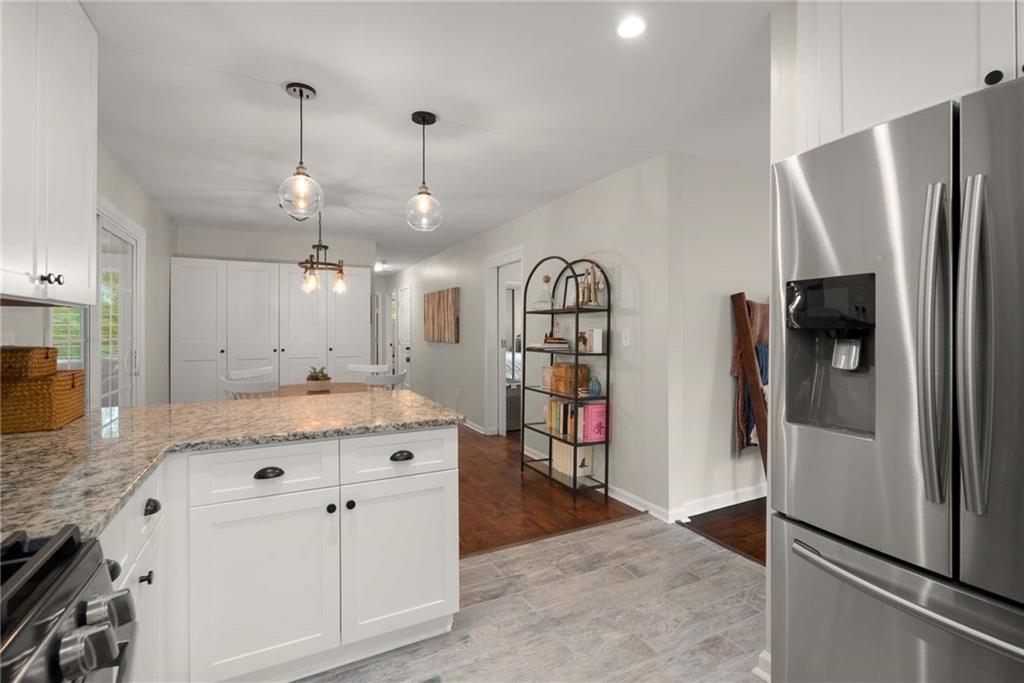 283 Norton Circle SE