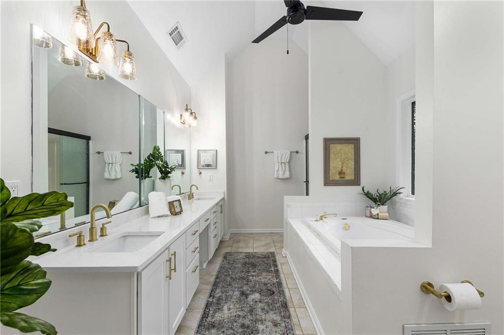 5560 Pilgrim Point Extension