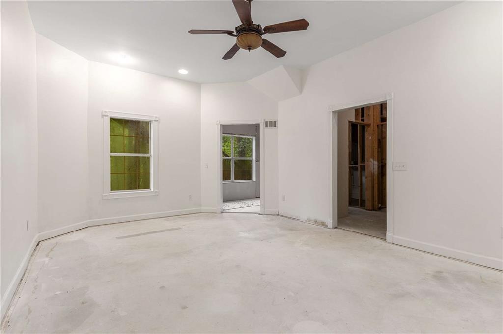 5560 Pilgrim Point Extension