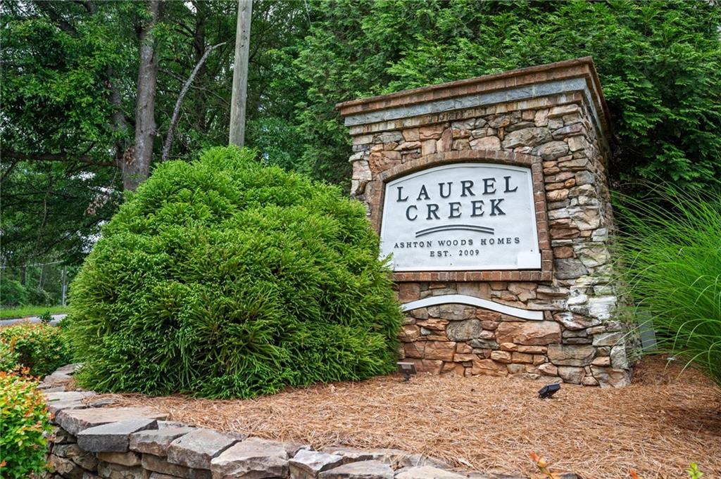 4306 Laurel Creek Court SE