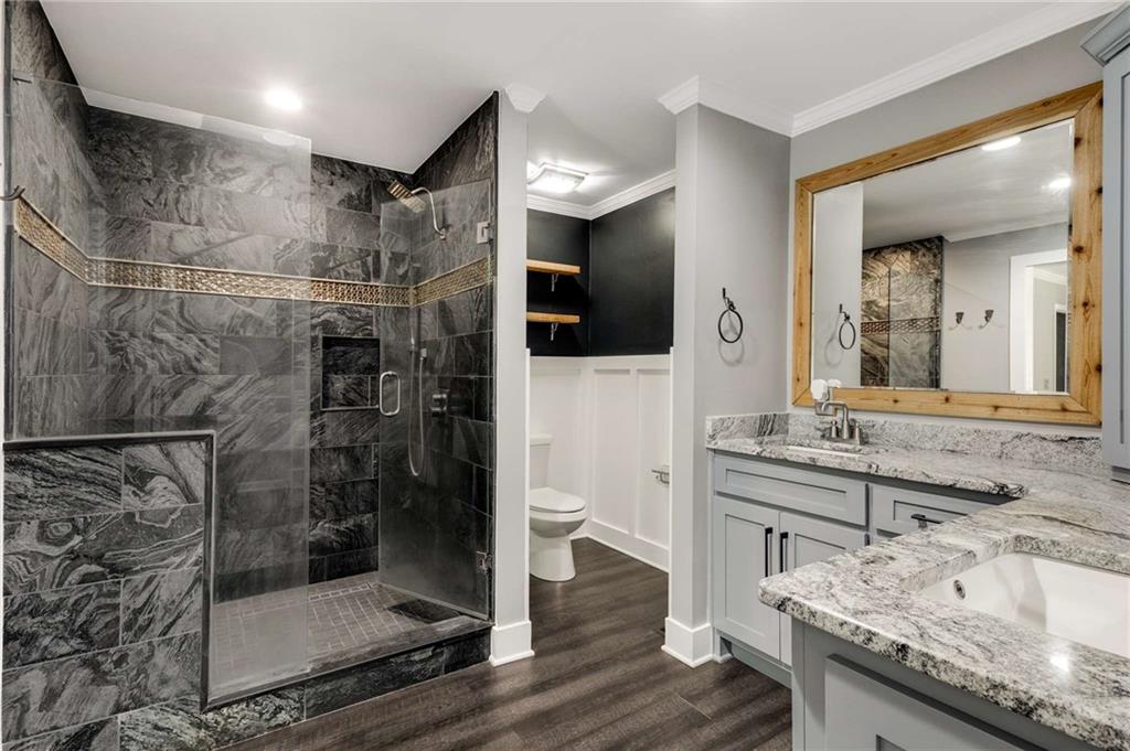 4375 Peckerwood Road