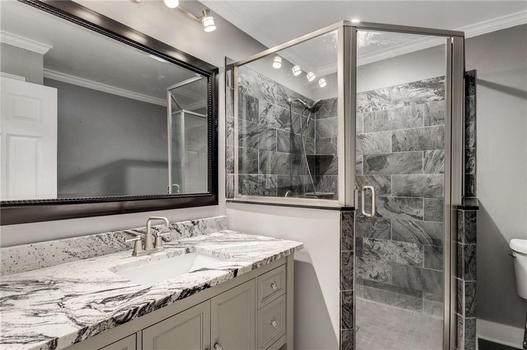 4375 Peckerwood Road