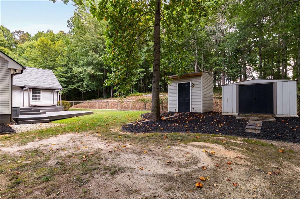 4375 Peckerwood Road