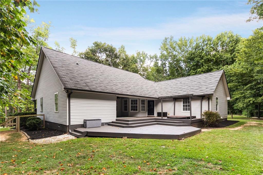 4375 Peckerwood Road