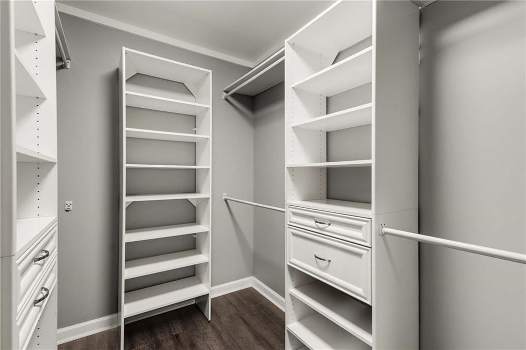 4375 Peckerwood Road