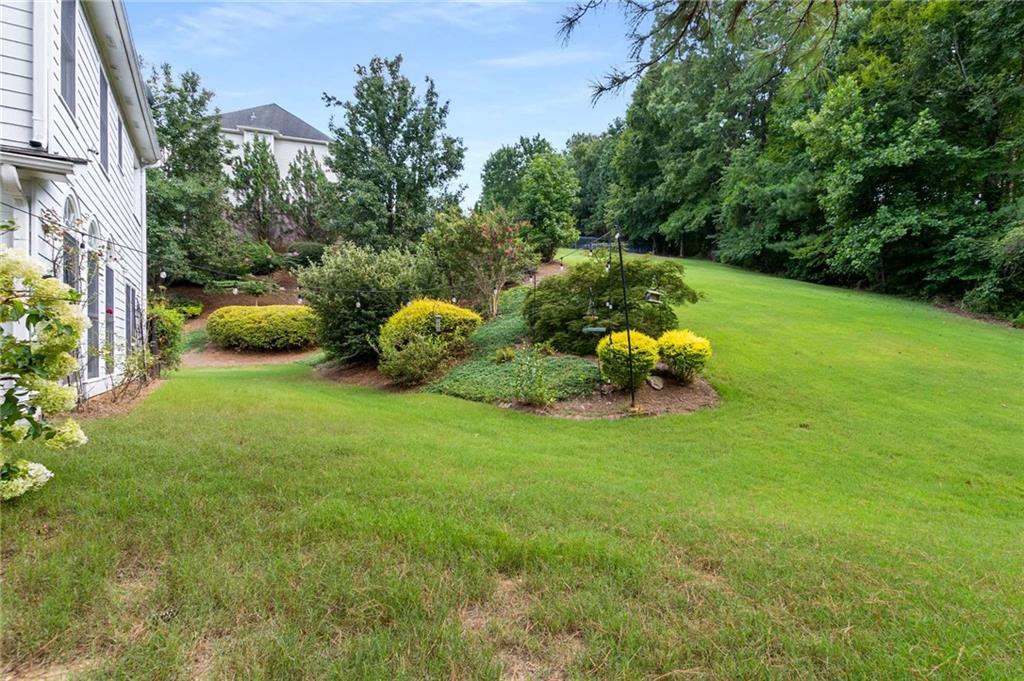 550 Vinings Springs Drive SE