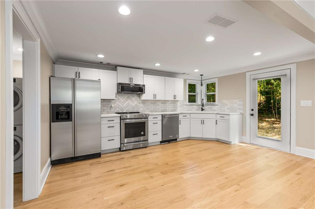 30 Pineridge Road SE