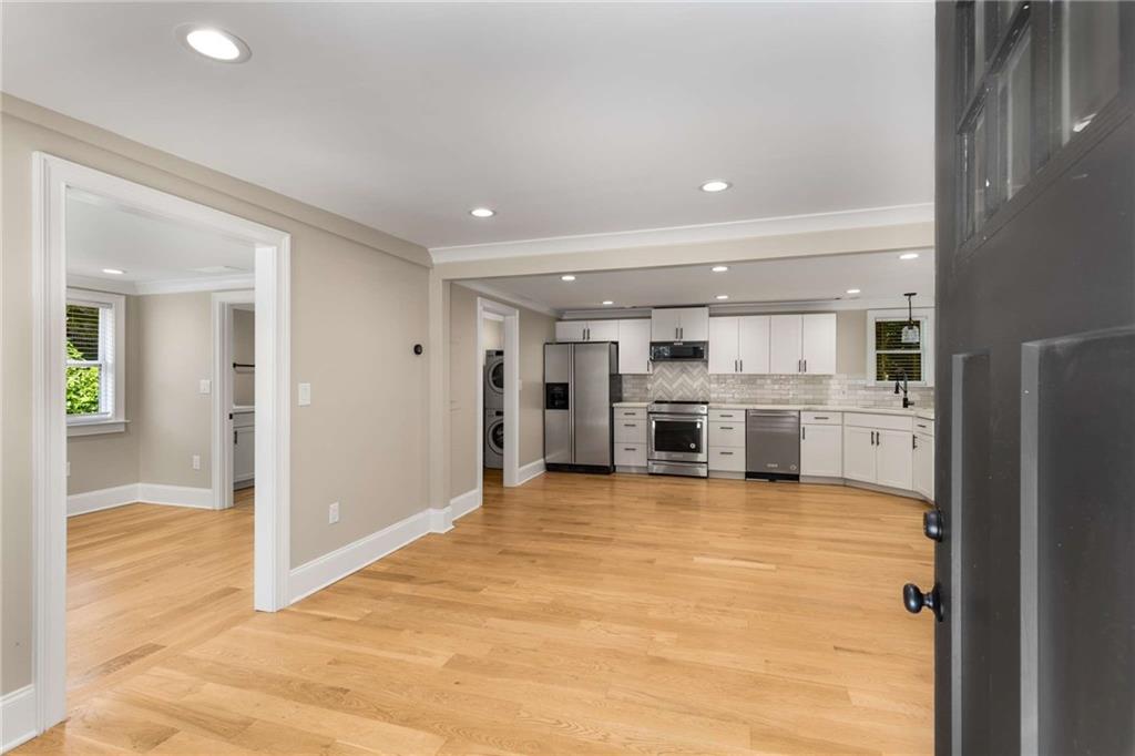 30 Pineridge Road SE
