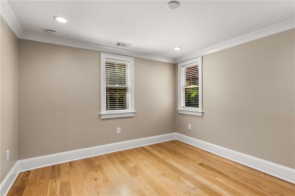 30 Pineridge Road SE