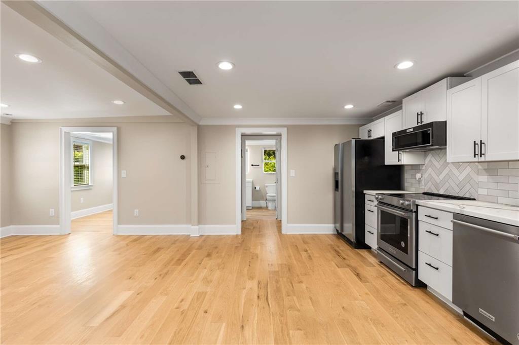 30 Pineridge Road SE