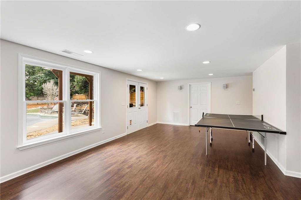 1064 Middlebrooke Drive