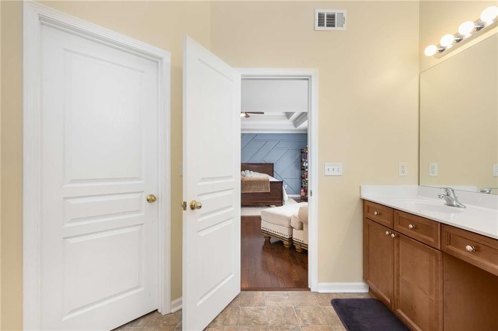 1064 Middlebrooke Drive