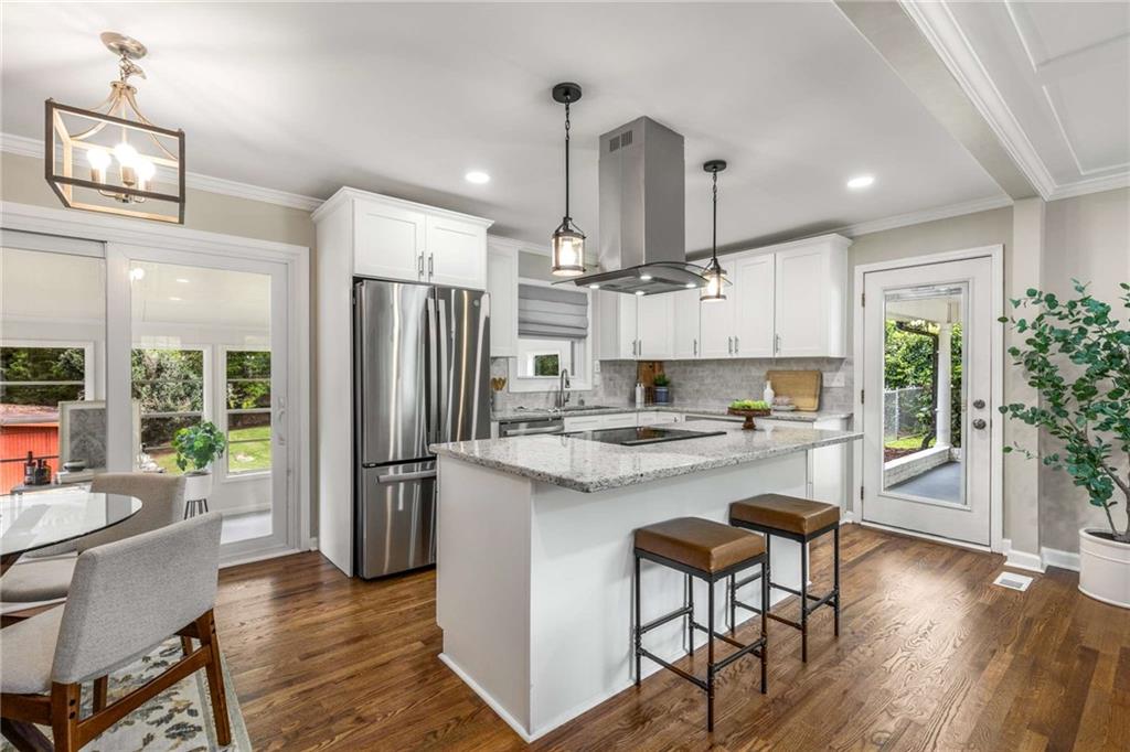 117 Douglas Drive SE