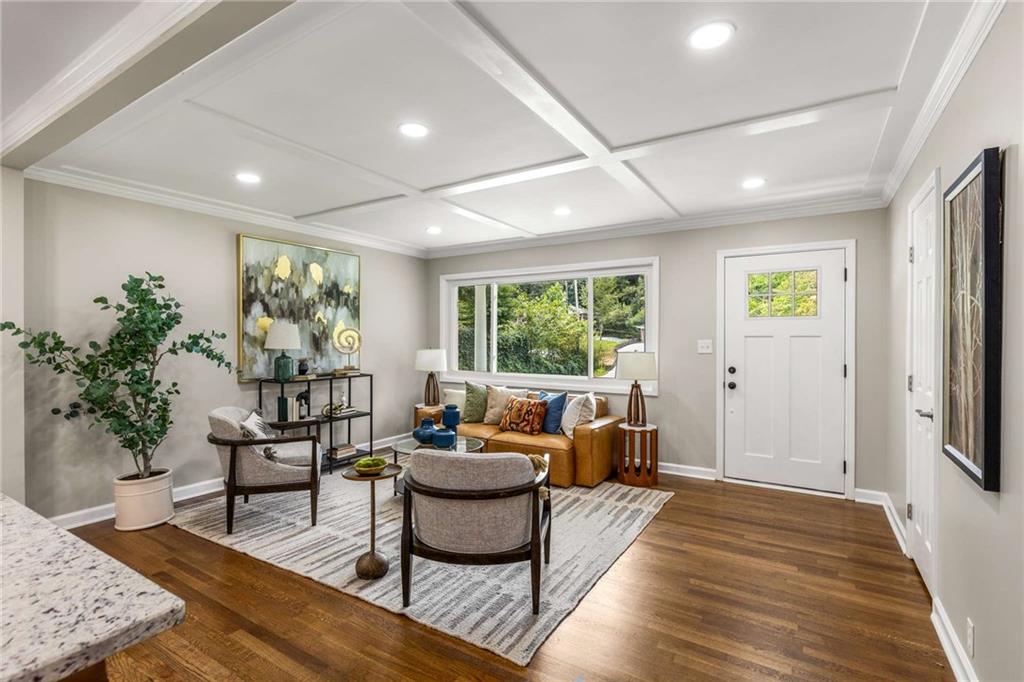 117 Douglas Drive SE