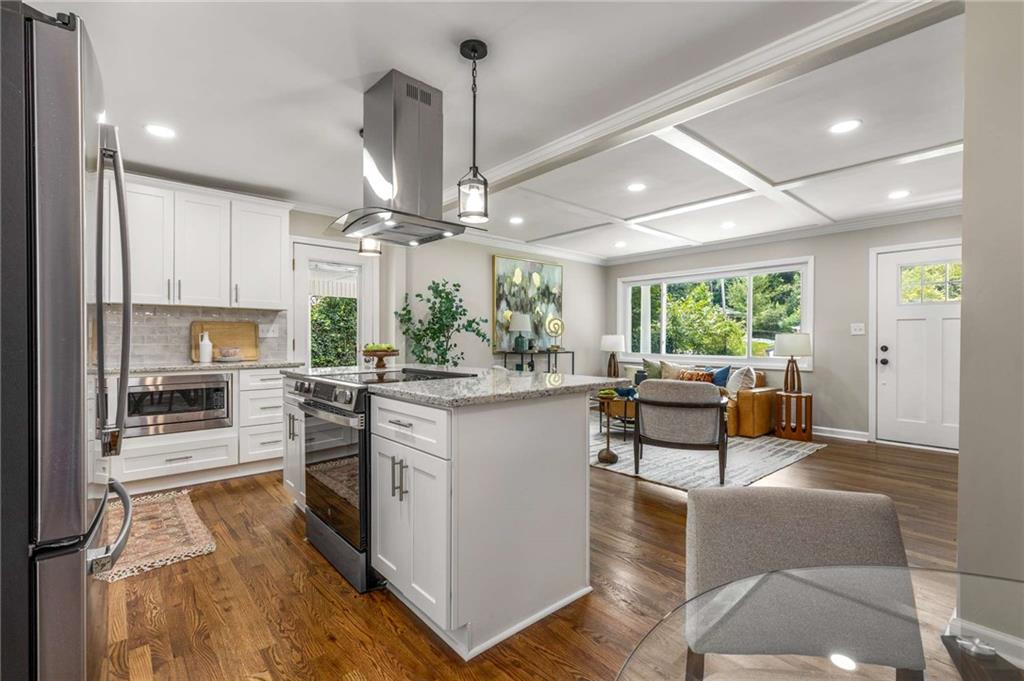 117 Douglas Drive SE