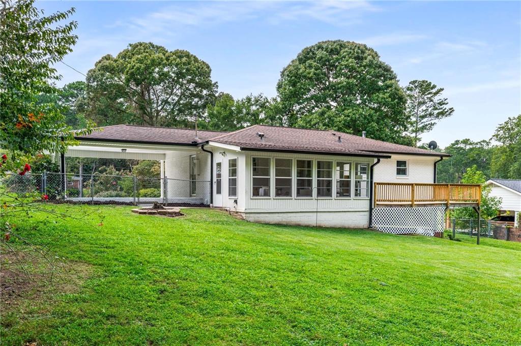 117 Douglas Drive SE