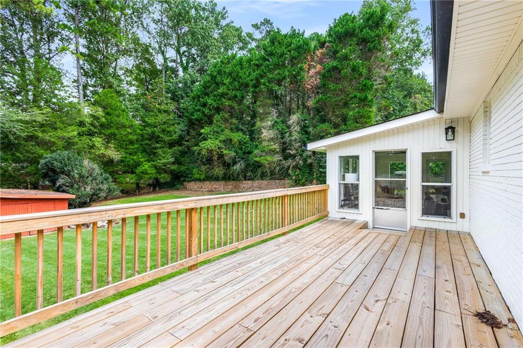 117 Douglas Drive SE