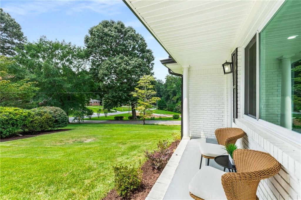 117 Douglas Drive SE