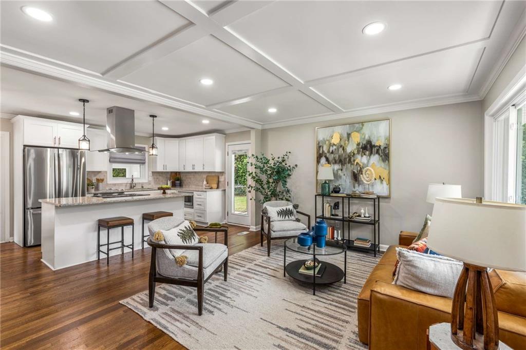 117 Douglas Drive SE