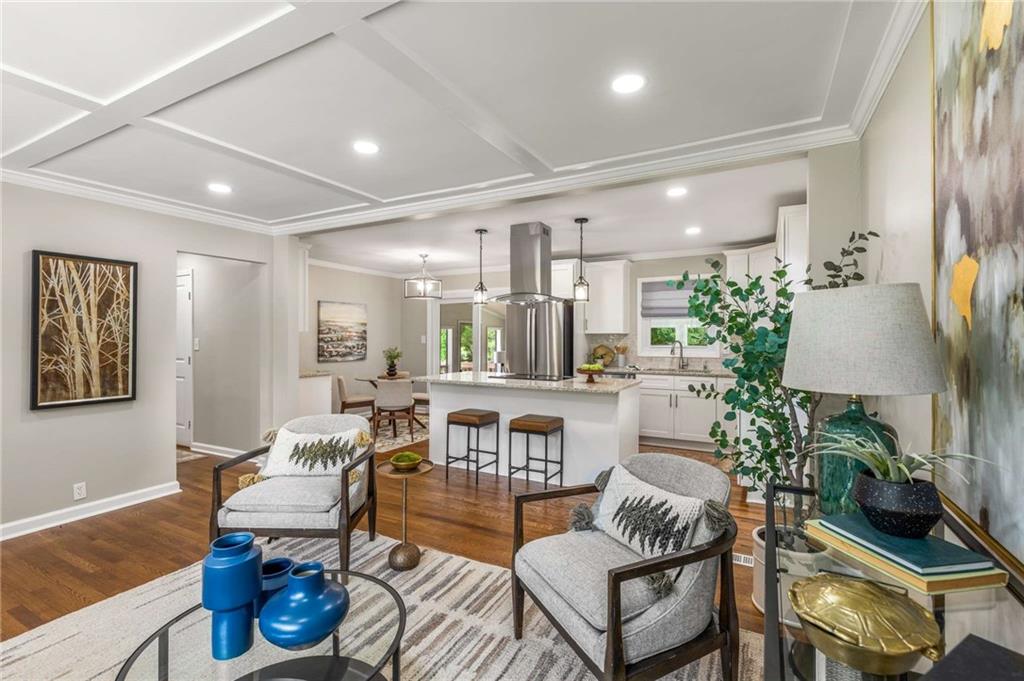 117 Douglas Drive SE