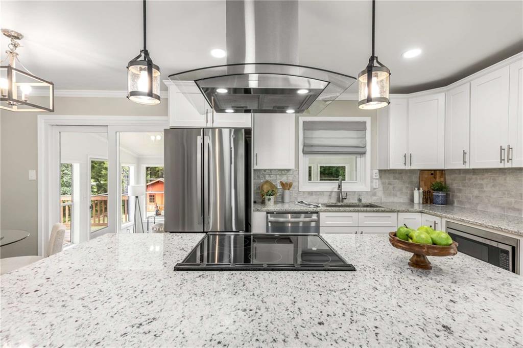 117 Douglas Drive SE