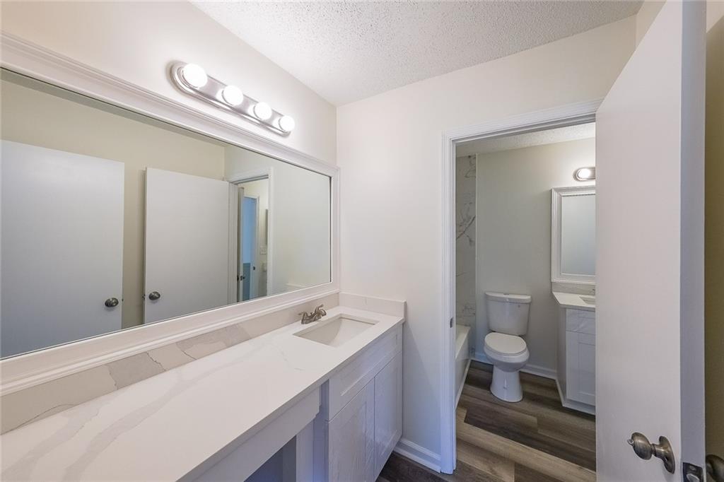 1107 Riverbend Club Drive SE