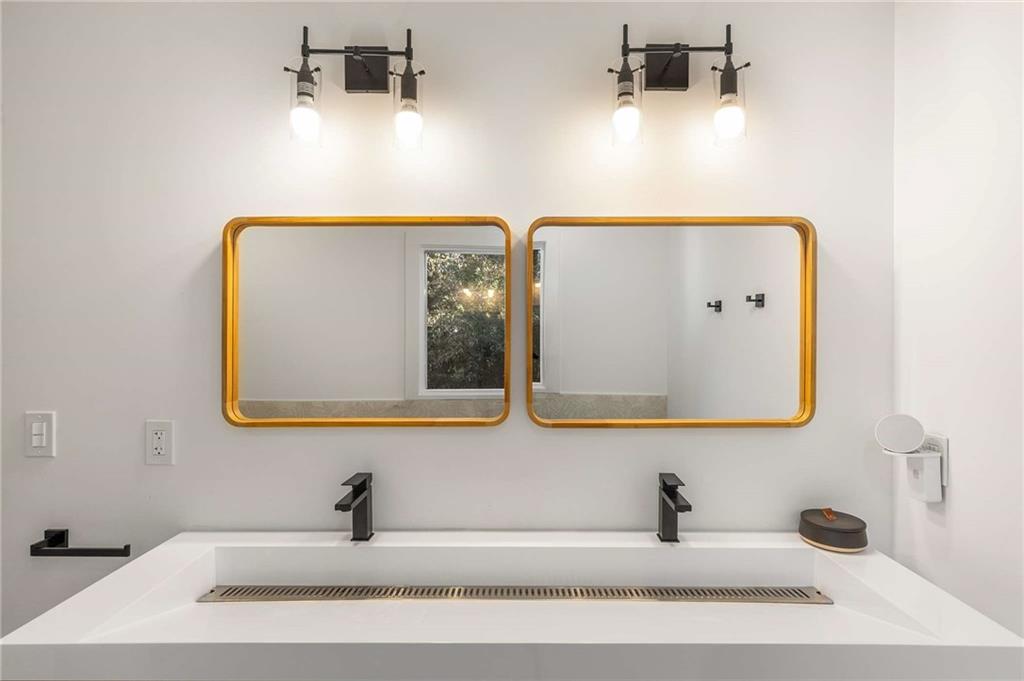 3462 S Sherwood Road SE