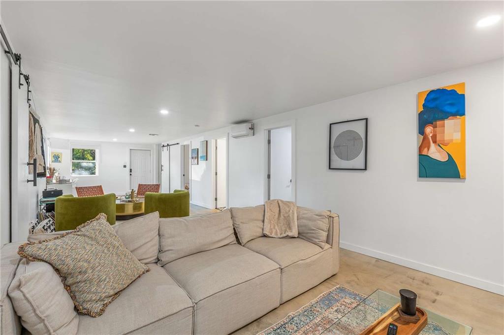 3462 S Sherwood Road SE