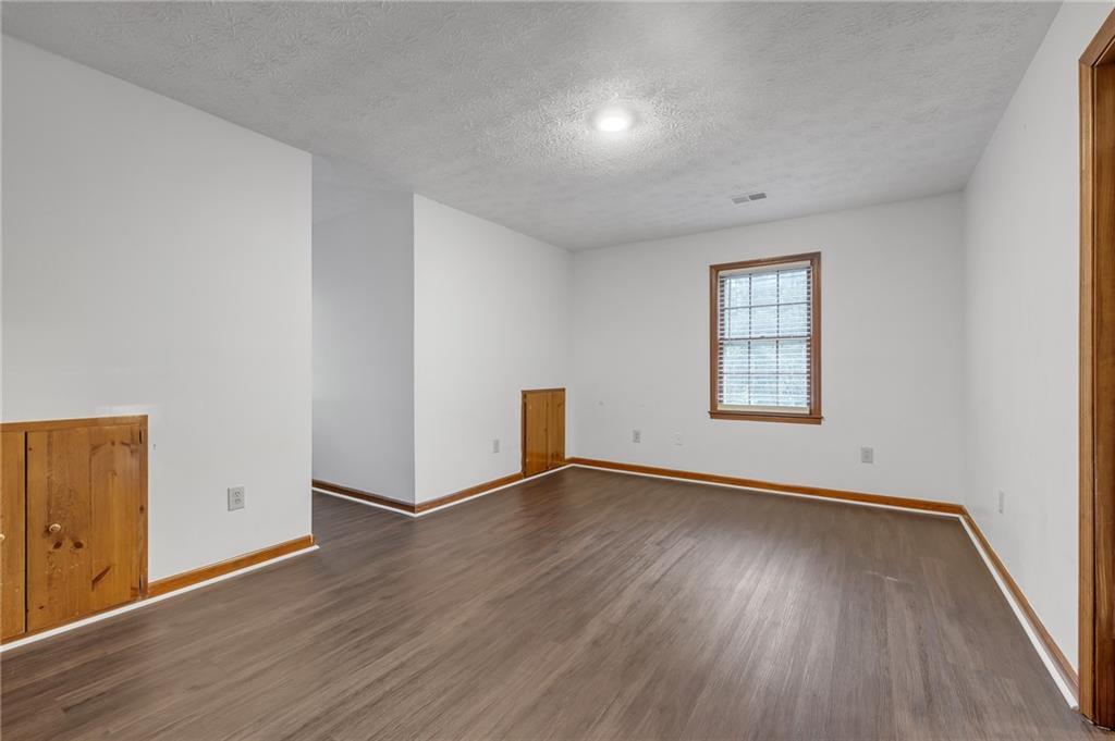 2729 Cheatham Court NW