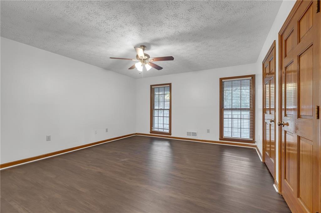 2729 Cheatham Court NW