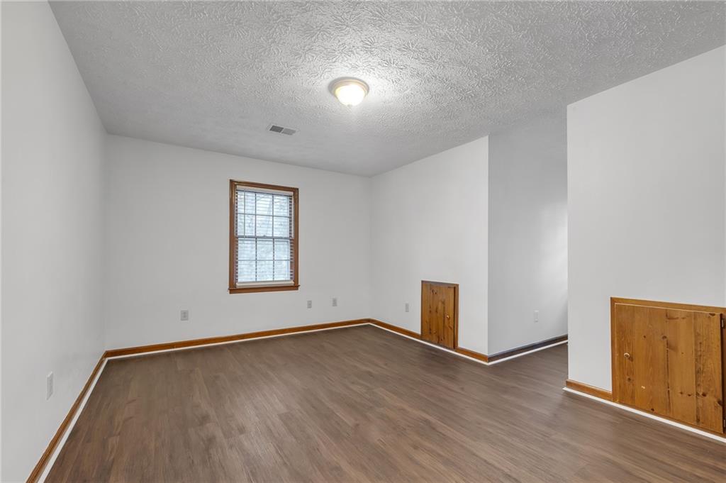 2729 Cheatham Court NW