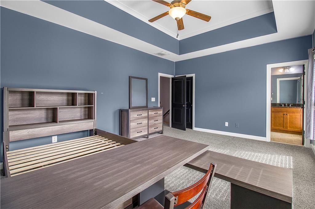 2145 W Village Crossing SE