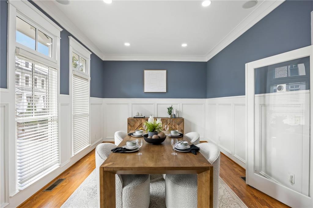 2145 W Village Crossing SE