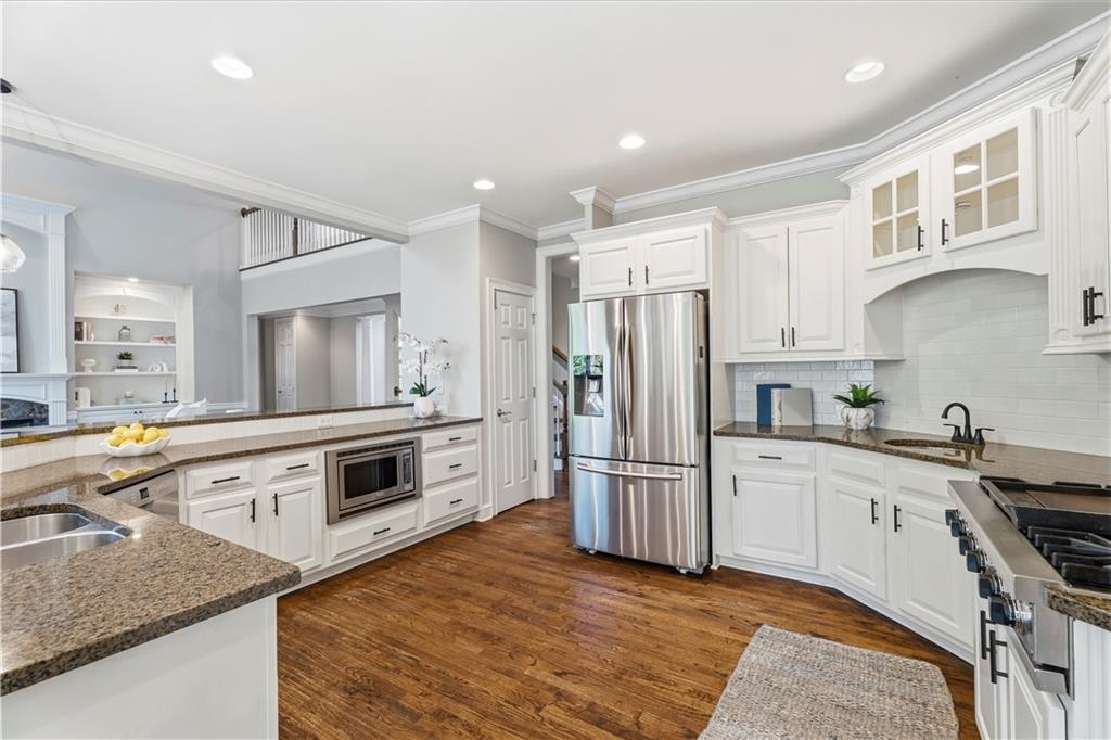 5124 Parkwood Oaks Lane