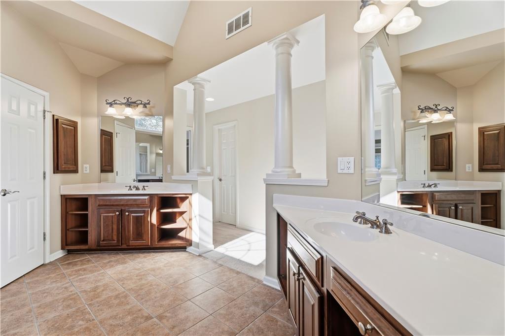 5124 Parkwood Oaks Lane