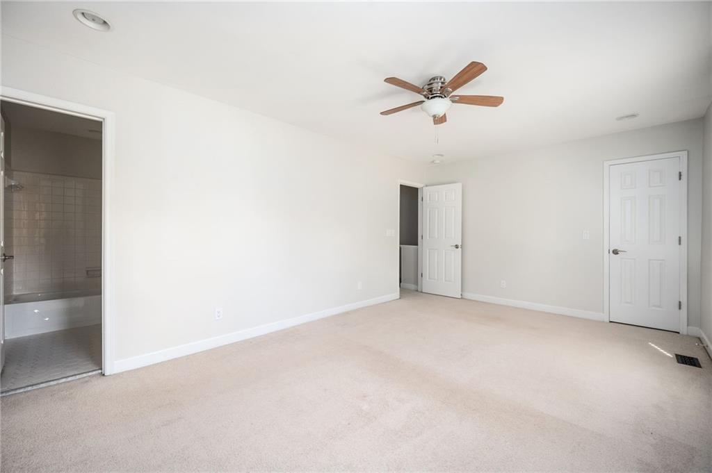 2103 Kristen Court SE