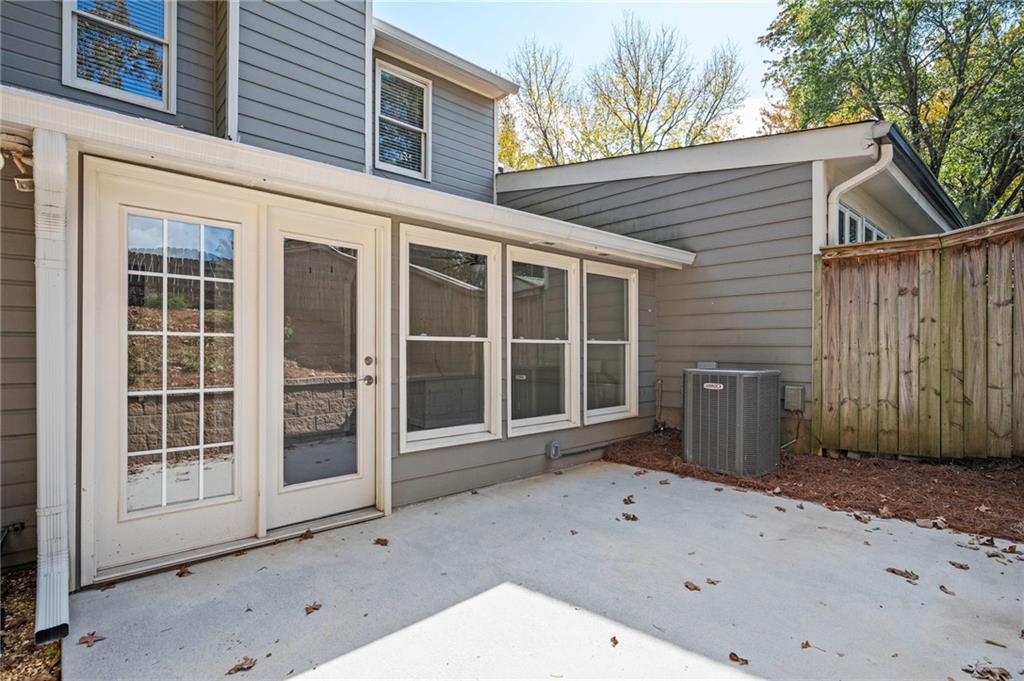 2103 Kristen Court SE